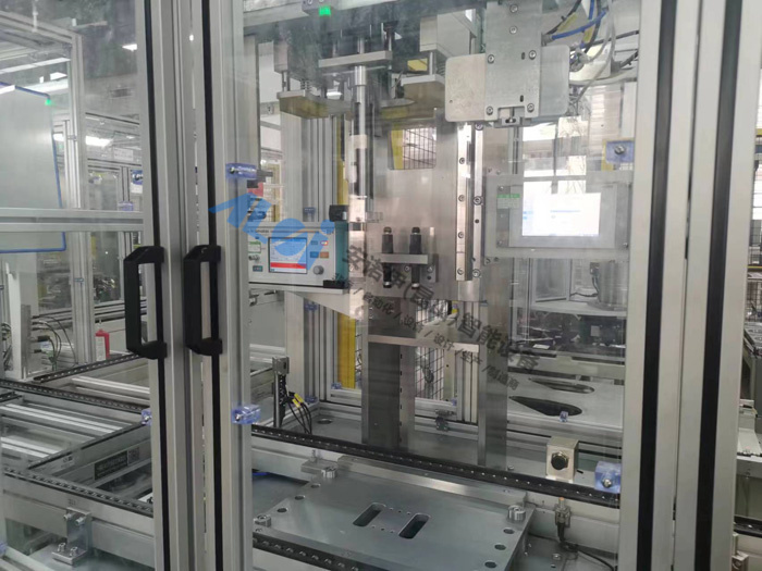 自动水道气密检测与铂垫有无检测，优点一台机实现两个检测功能，方便后期增加料号快换